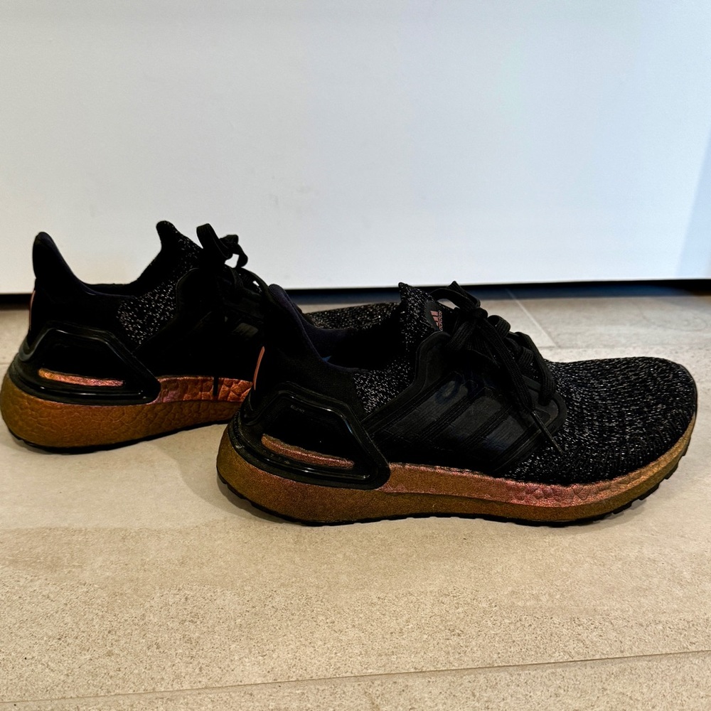 Adidas ultraboost running shoes black signal pink women’s size 6